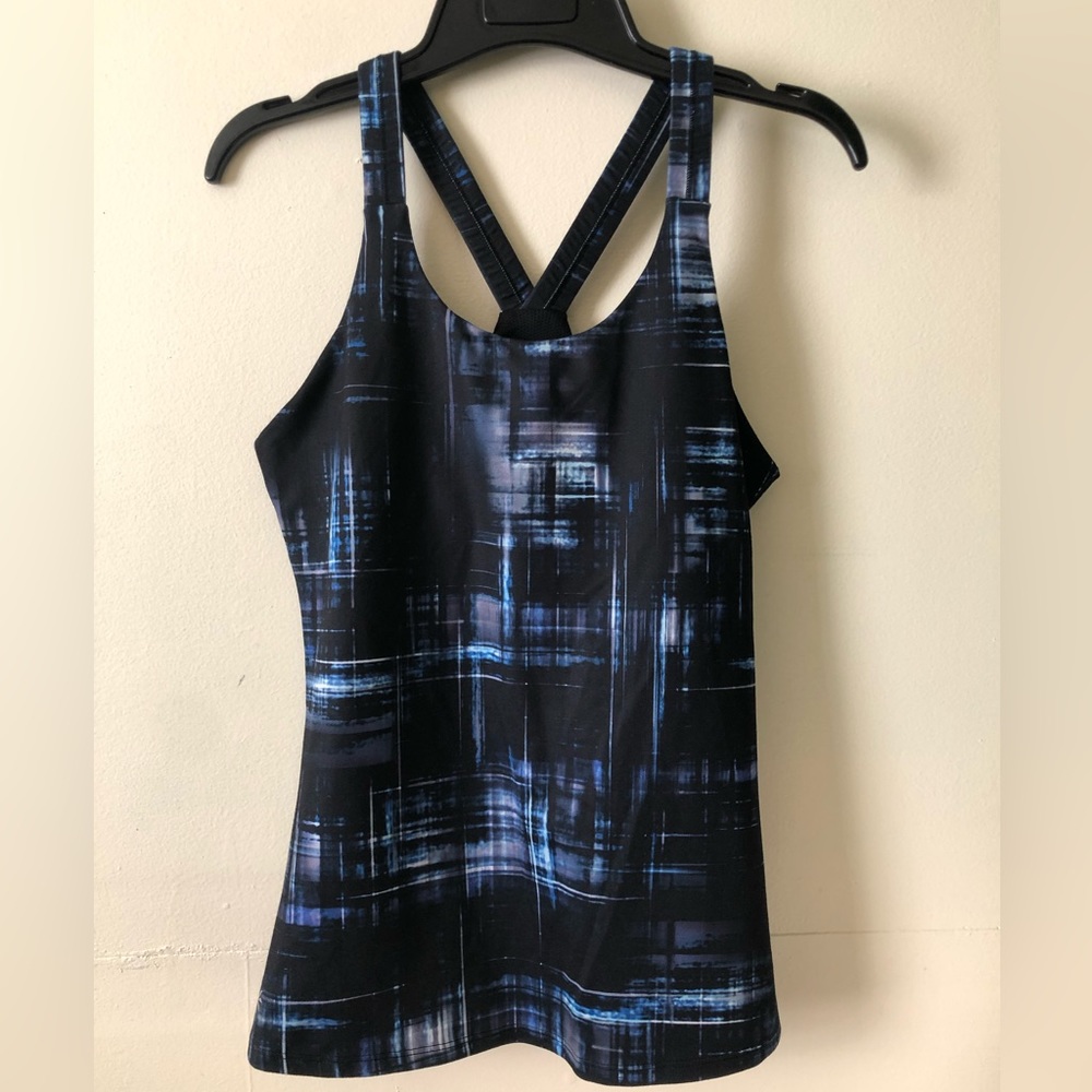 Athleta top